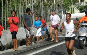 Nèg Mawon 2013 - Belle étape de Fabienne qui passera le Club Co.