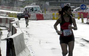 3e tour Martiniquaise - Sabrina devant Jennifer à 1,5km de l'arrivée