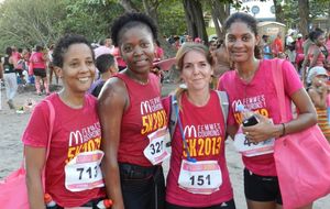 5K McDo 2013 - Paola, Yvelle, Julie, Doris.