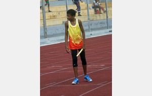 10 nov. Louis Achille - Relais MIM - Mattias au départ du premier 800