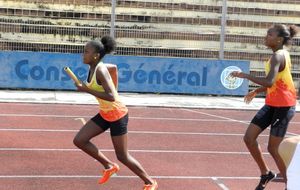 8 déc. Louis Achille - Relais BEF - Manon (400m) pour Lauriane (300m)