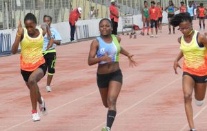 Triathlon BE-MI Lamentin - Aurélie et Cassandra