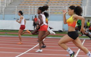 Champ. CA/JU/ES - Meïdy en finale du 100m cadettes