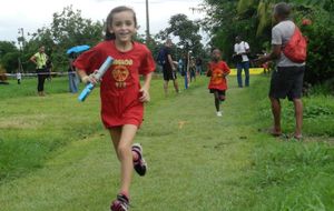 Cross Cigogne 2014 - Elisa aime courir, manifestement