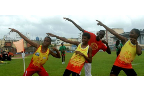 Prises de marques à Louis Achille