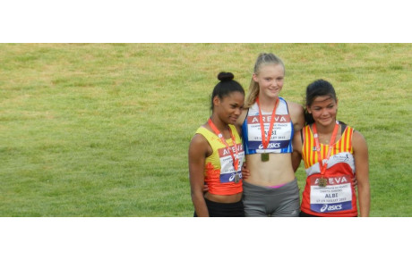 Albi day 1 - Jessie sur la boîte